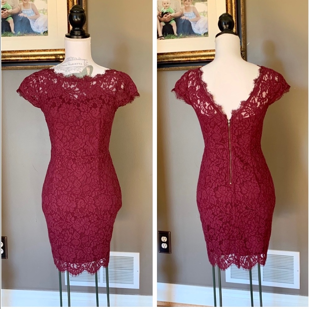 🎉HP🎉 Burgundy Lace Dress